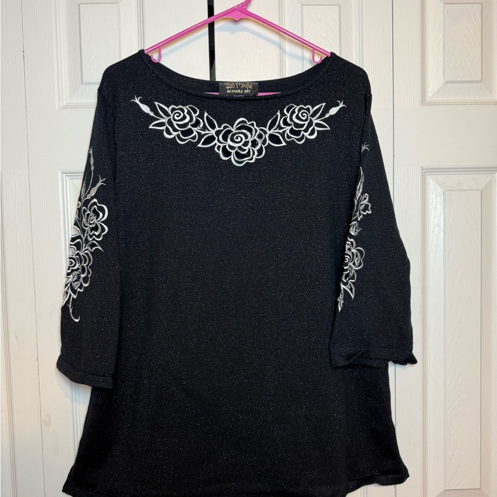 Bob Mackie Black Top with White Floral Embroidery‎